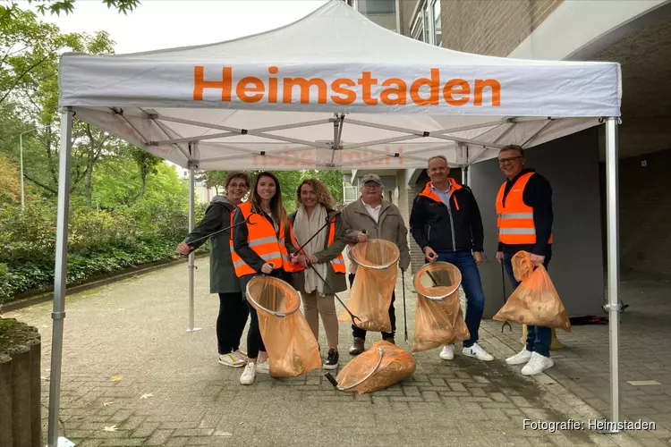 Heimstaden ruimt samen met Heerlense bewoners zwerfafval in wijk op
