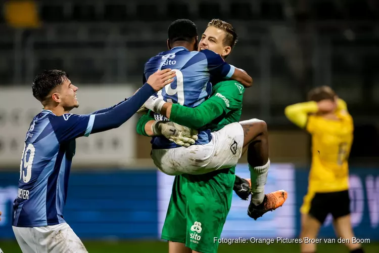 Bucker penaltyheld voor Heracles in bekerduel tegen Roda JC