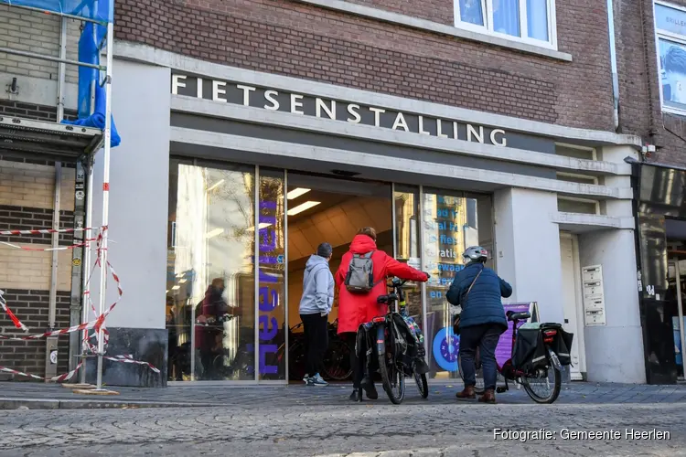 Oproep hulp langer openhouden fietsenstalling